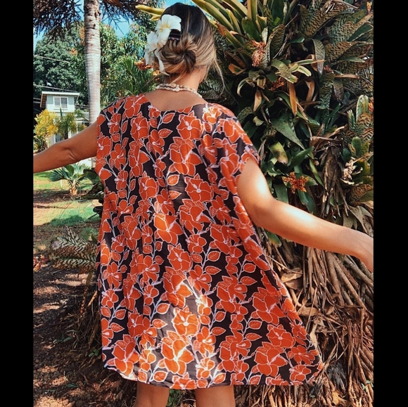 Acacia Mana mid pacific dress black red hibiscus print P XS rare! - Picture 2 of 16
